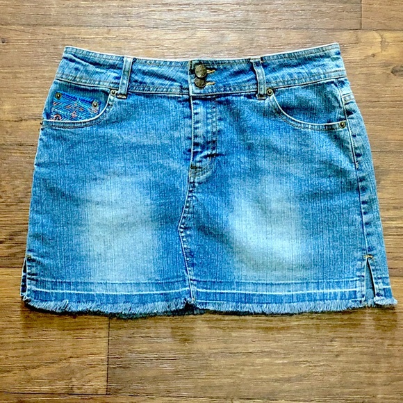 Zoey Beth Denim Jean Boho Embroidered Skirt - Picture 2 of 5